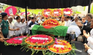  সিলেট কেন্দ্রীয় শহীদ মিনারে মুহিতের মরদেহে শ্রদ্ধা নিবেদন