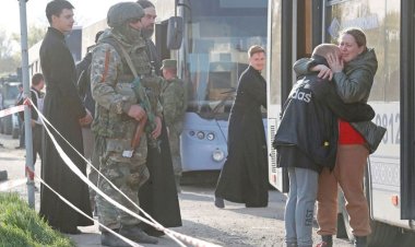  মারিউপোলের সেই কারখানা থেকে ১০০ বেসামরিককে উদ্ধার