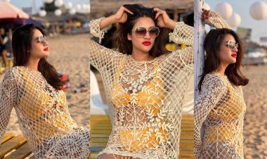 বিকিনি পরে বিতর্কে নুসরাত জাহান