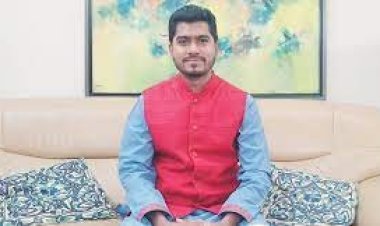 সরকারের একটি অংশ ও কয়েকজন ব্যবসায়ীর কারণেই তেলের দাম বাড়ছে: নুর