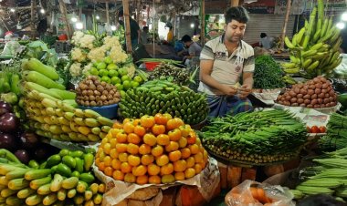 জ্বালানি তেলের দামবৃদ্ধির প্রভাবে কাঁচাবাজারে আগুন