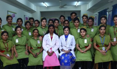 নার্সিংয়ে ৯০ শতাংশই নারী, ‘বৈষম্য’ বলছেন পুরুষরা