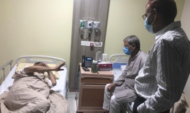 মির্জা আব্বাস হাসপাতালে ভর্তি: দেখতে গেলেন মির্জা ফখরুল