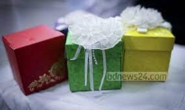  বিয়ের উপহারের মোড়ক খুলতেই বিস্ফোরণে উড়ে গেলো বরের হাত