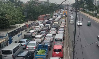 তীব্র যানজটে অতিষ্ঠ নগরবাসী