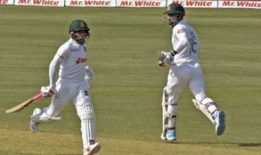 ঢাকা টেস্টে যেসব রেকর্ডে নাম লেখালেন লিটন-মুশফিক
