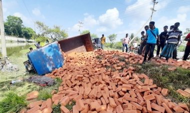 বাগেরহাটে ট্রলি-ভ্যান সংঘর্ষে নিহত ২