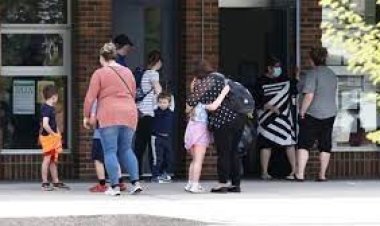  কানাডায় স্কুলের সামনে বন্দুকধারীকে গুলি