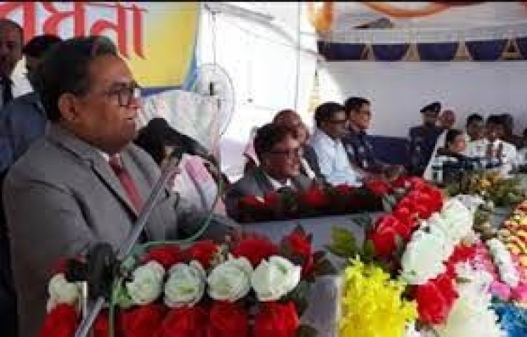 টাকার অভাবে মানুষ যেন সুবিচার থেকে বঞ্চিত না হয়: প্রধান বিচারপতি