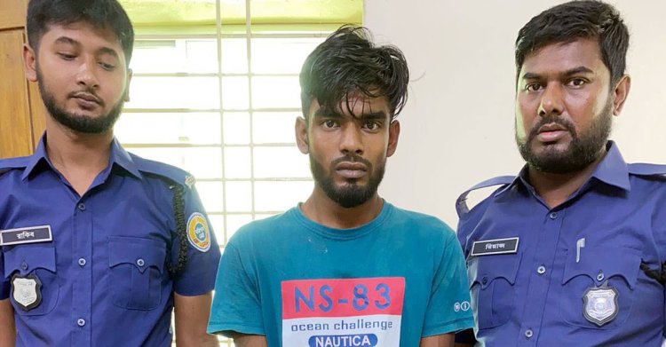 ছাত্রলীগ কর্মীর পায়ের রগ কেটে দিলেন আরেক কর্মী