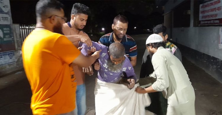 ৬০০ টাকা ছিনিয়ে বৃদ্ধকে বাস থেকে ফেলে দিল দুর্বৃত্তরা