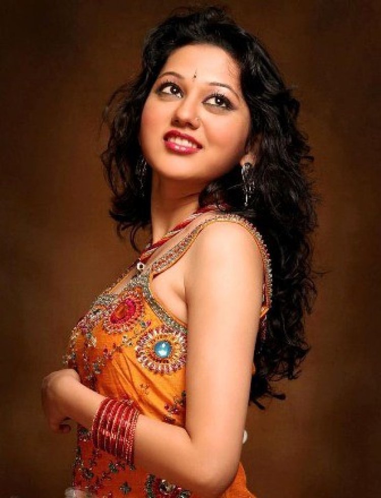 রাজনীতিবিদকে নিয়ে অপমানজনক পোস্ট, অভিনেত্রী গ্রেফতার