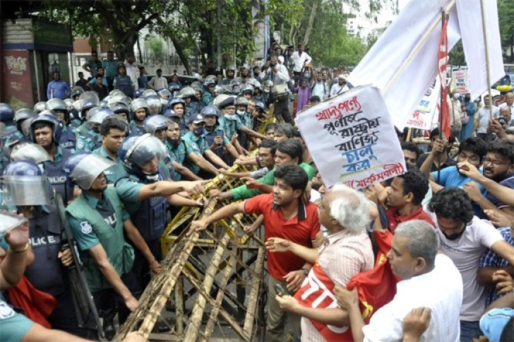 বাণিজ্যমন্ত্রীর অপসারণের দাবি বাম জোটের