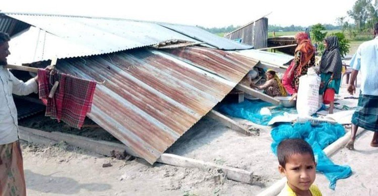 কুড়িগ্রামে কালবৈশাখী ঝড়ে দুই শতাধিক বসতবাড়ি লন্ডভন্ড