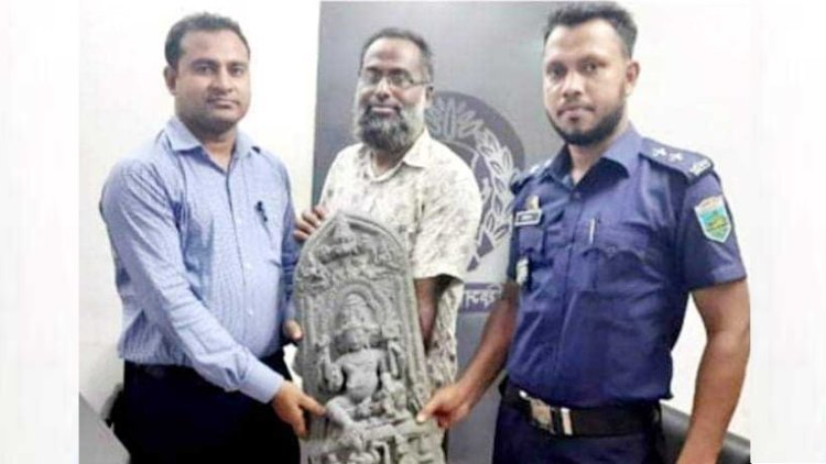 পুকুর খননকালে সিংড়ায় ৬০ কেজি ওজনের প্রাচীন মূর্তি উদ্ধার
