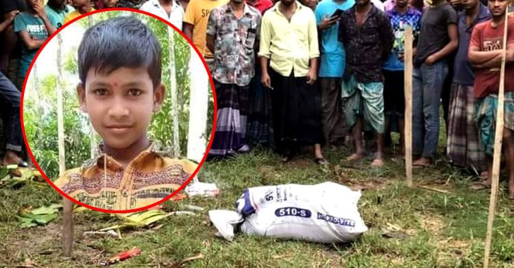 ডোবায় মিলল শিশুর মরদেহ, সন্দেহভাজন ৩ জনকে পুলিশে দিল গ্রামবাসী