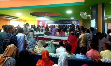 বিএনপির  ক্ষমতায়  গেলে শেখ হাসিনাকে  টুশ করে ফেলে দিবো না: রিজভী