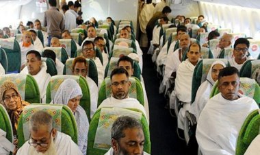 ৪১০ যাত্রী নিয়ে ঢাকা ছাড়ল বিমানের প্রথম হজ ফ্লাইট