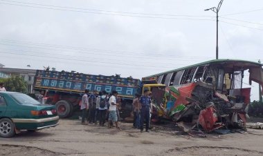 সাভারে ত্রিমুখী সংঘর্ষে নিহত ৪, আহত ৪০