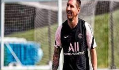  রাতে ‘অচেনা প্রতিপক্ষের’ মুখোমুখি মেসি-ডি মারিয়ারা