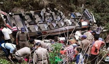 তীর্থযাত্রীদের বহনকারী বাস খাদে, উত্তরাখণ্ডে নিহত ২২