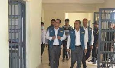 ফেনী কারাগারে দুদকের অভিযান