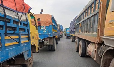 টাঙ্গাইলে ২০ কিলোমিটার এলাকাজু‌ড়ে যানজট