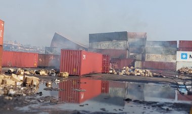 ৬০ ঘণ্টায়ও নেভেনি বিএম কনটেইনার ডিপোর আগুন