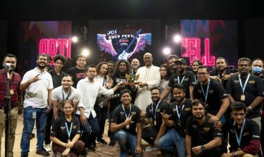 জেসিআই বাংলাদেশ রক ফেস্টে মাতলো তরুণ-তরুণীরা