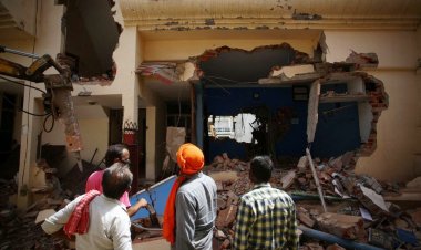 ভারতে ইসলাম বিরোধী মন্তব্যের কারণে অশান্তি থামাতে গ্রেপ্তার বাড়াচ্ছে, বাড়িঘর ভেঙে দিয়েছে