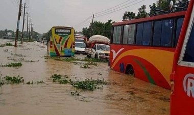 সিলেটে বন্যায় ভেসে গেছে চালক-হেলপার, নিখোঁজ ব্যাংকার