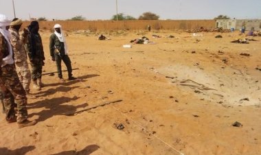  মালিতে সশস্ত্র বিদ্রোহীদের হামলায় নিহত ১৩২