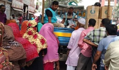 ফ্যামিলি কার্ডে টিসিবির পণ্য: খালি হাতে ফিরছেন অনেকে