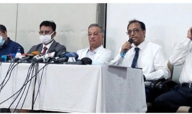 করোনা ঝুঁকি বিবেচনায় খালেদা জিয়ার  চিকিৎসা বাসায়