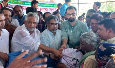 নেত্রকোণায় ঢাকা মহানগর উত্তর বিএনপির ত্রাণ সামগ্রী বিতরণ