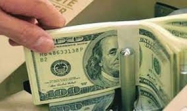  প্রেমিকাকে খুশি করতে ব্যাংক থেকে ৭ কোটি টাকা ‘চুরি’ ম্যানেজারের!