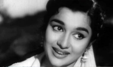 কেন অভিনয় ছাড়তে বাধ্য হয়েছিলেন, মুখ খুললেন আশা পারেখ