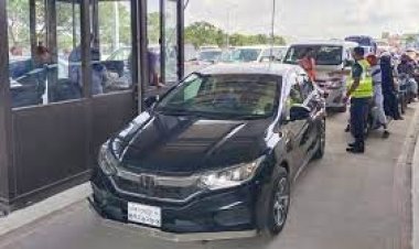 সকাল থেকেই পদ্মা সেতুতে যানবাহনের দীর্ঘ সারি