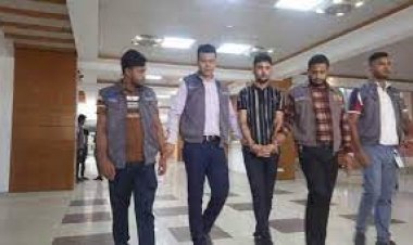 নাট-বল্টু খোলা বায়েজিদের গাড়ি জব্দ, বন্ধুর দেশত্যাগ ঠেকাতে চিঠি