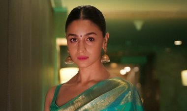  রেগে আগুন আলিয়া