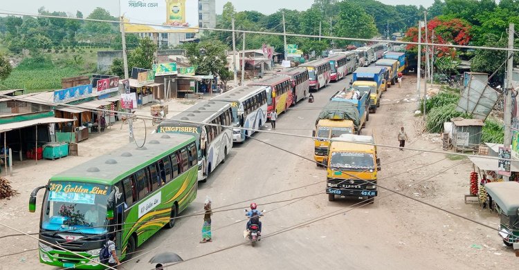 পাটুরিয়ায় পারাপারের অপেক্ষায় ৫ শতাধিক যানবাহন