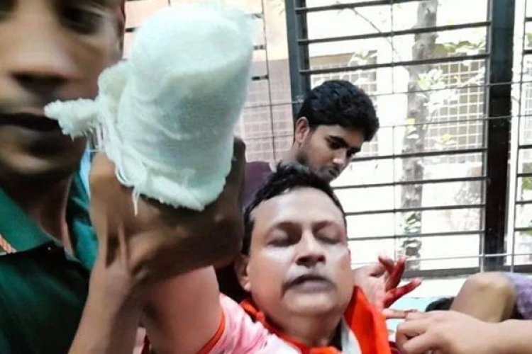সহকারী অধ্যাপকের কবজি কাটার ঘটনায় গ্রেপ্তার ৭