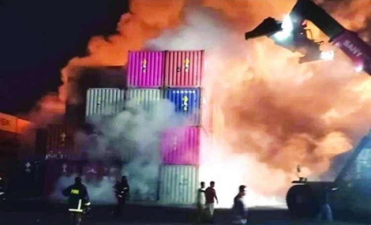 সীতাকুণ্ডে বিস্ফোরণ: ফায়ার সার্ভিসের পাঁচ কর্মীসহ নিহত ৩৩