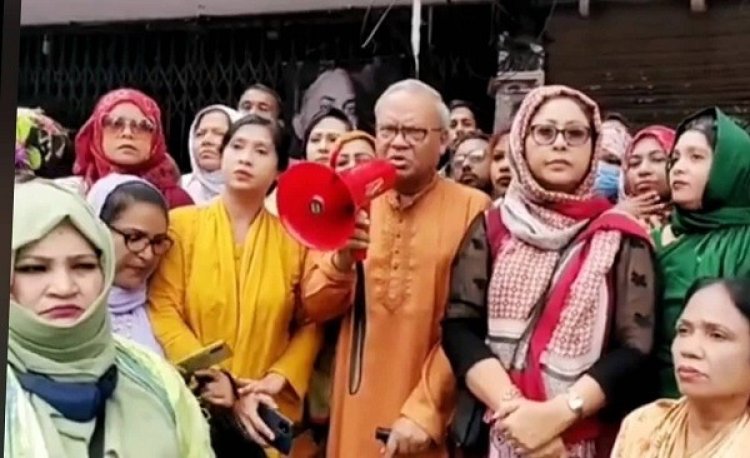 মানুষ পুড়ছে সরকার গ্যাসের দাম বাড়াচ্ছে: রিজভী