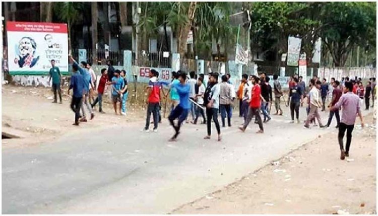ছাত্রলীগের দুই গ্রুপের সংঘর্ষ : চুয়েট বন্ধ, হল ত্যাগের নির্দেশ