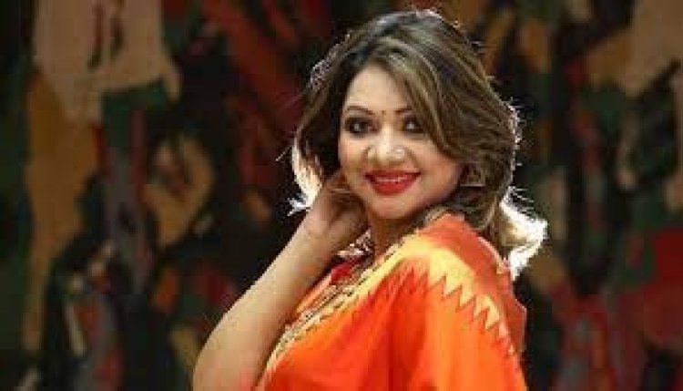 ভক্তদের নাচাতে আসছেন আঁখি আলমগীর