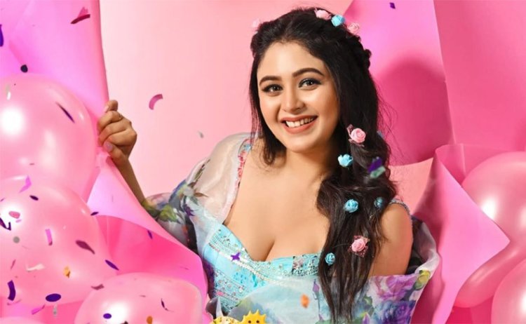 বয়স যতই বাড়ুক,মনে মনে আমি খুকিই রয়ে গেলাম: ঋতাভরী