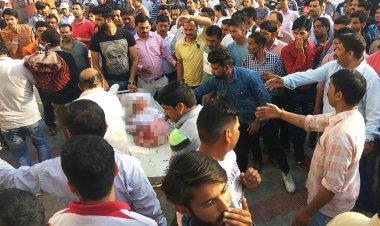  হিমাচলে স্কুলবাস খাদে পড়ে শিক্ষার্থীসহ নিহত ১১