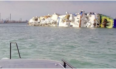 লোহিত সাগরে হাঙরের আক্রমণে নিহত ২ নারী