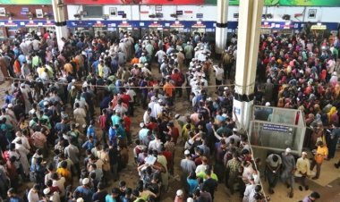 অগ্রিম টিকিট বিক্রির শেষদিনেও কমলাপুরে ভিড়